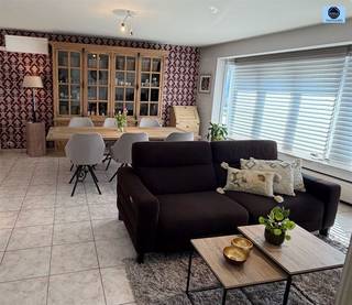 OPENHUISDAG ZATERDAG 28 MAART 2026 OP AFSPRAAKZEER GOED GELEGEN, MOOIE WONING MET GARAGERichtprijs : 320.000 euro Goed gelegen woning nabij...