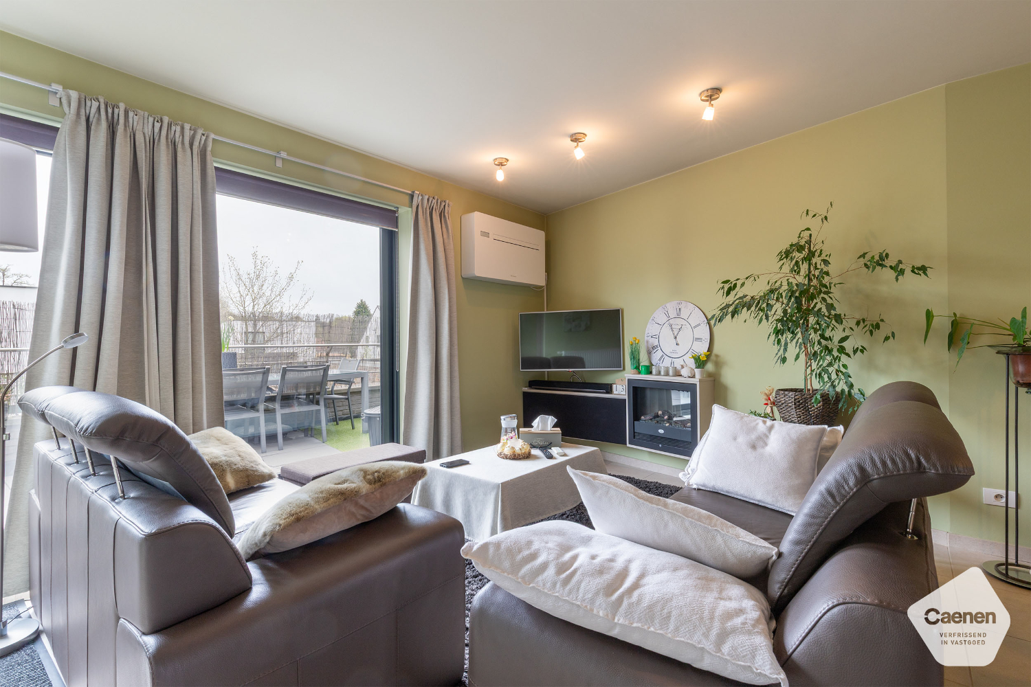 Modern duplexappartement in Sint-Joris met 3 slaapkamers , staanplaats en zonnig terras! - foto 5