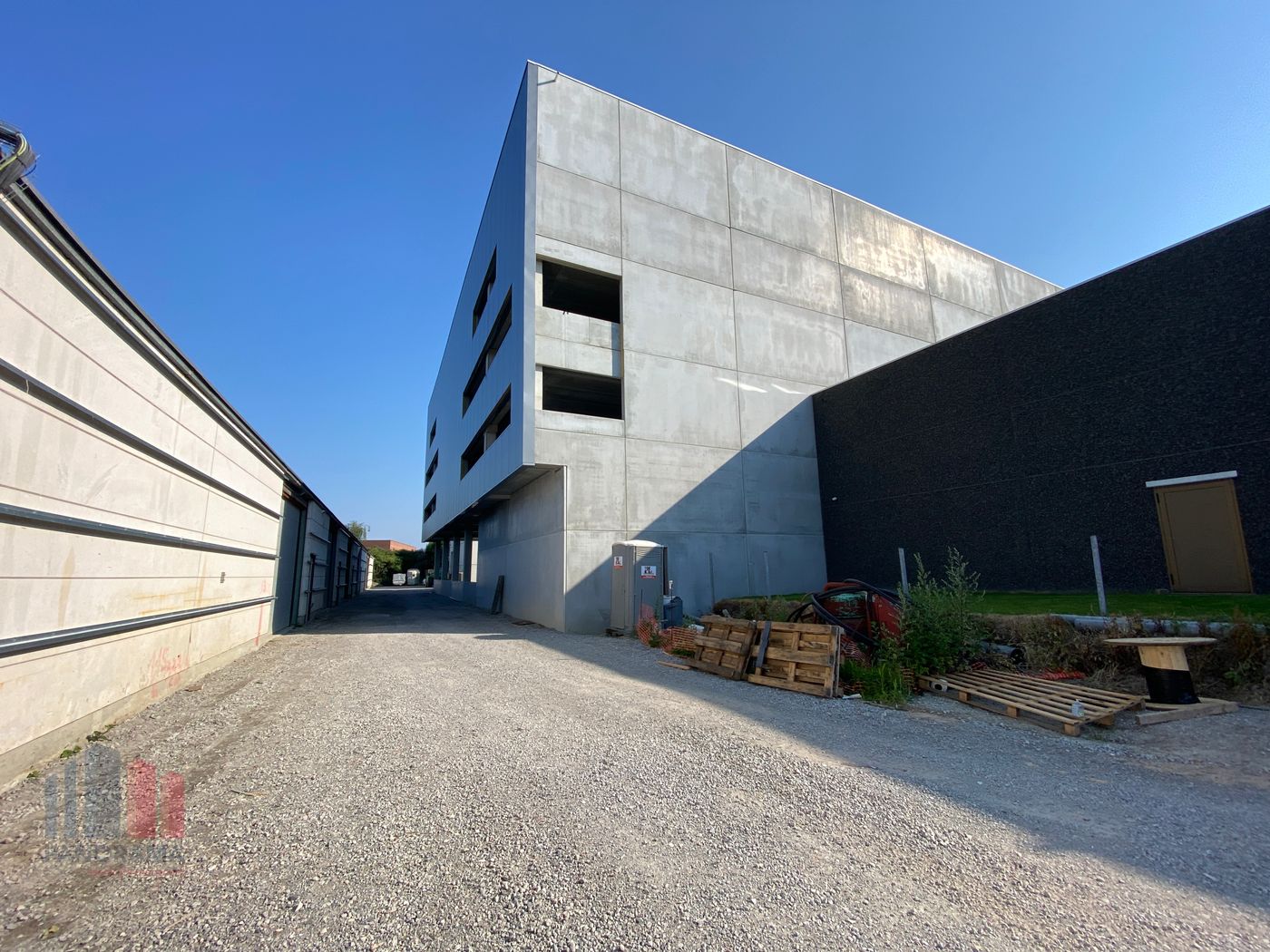 285 m² kantoorruimtes langs bedrijvige Beernemsteenweg - foto 5