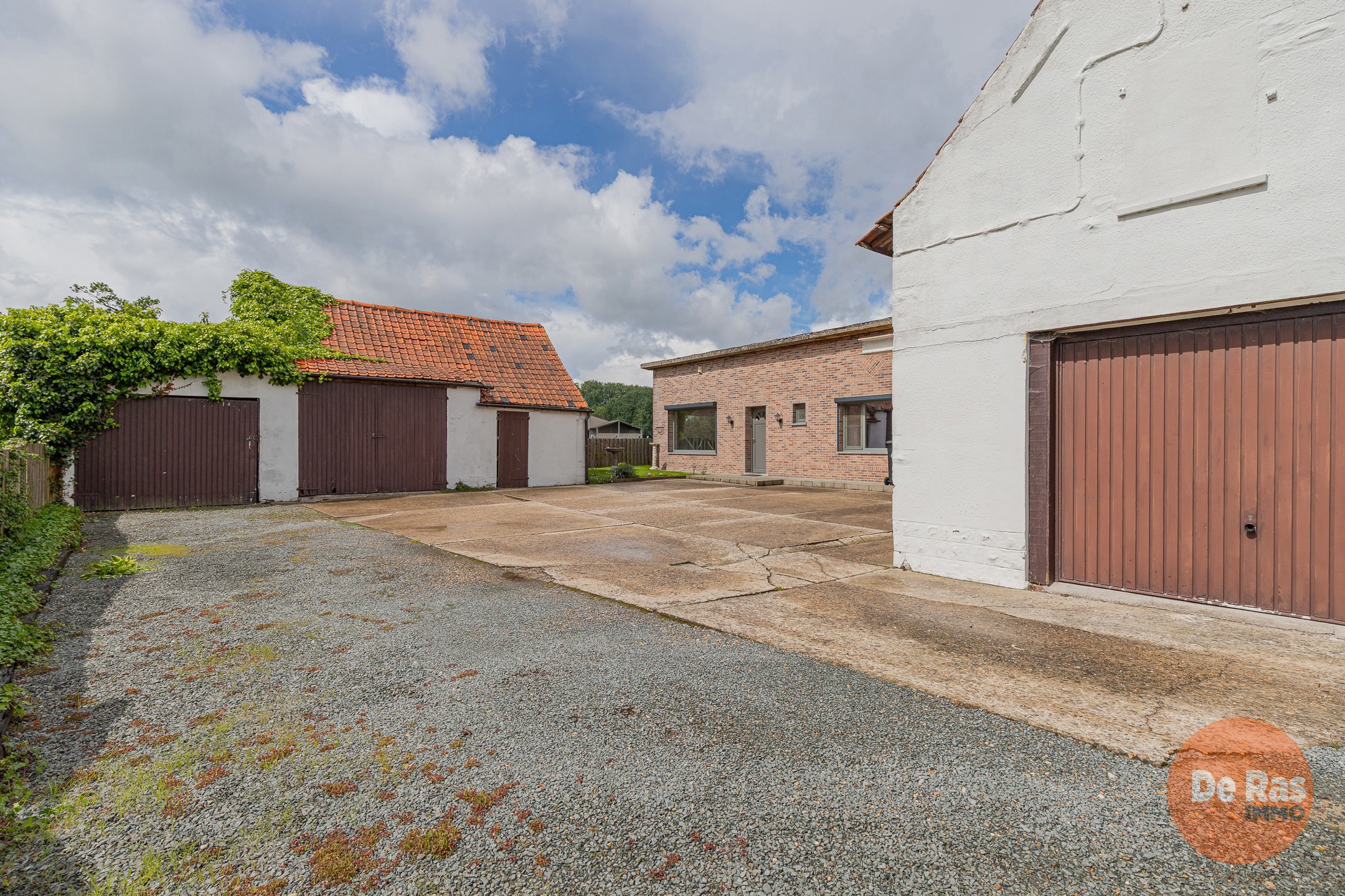 HOFSTADE - Charmante gelegen woning met bijgebouwen - foto 2