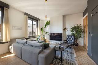 Dit knus appartement is gelegen in de hippe Cadixwijk in een karakteristiek volledig gerenoveerd gebouw. Heerlijk wonen op het Eilandje op...