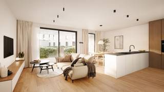 Residentie Promenade staat voor modern wooncomfort in de charmante gemeente Deerlijk, waar een dorpsgevoel hand in hand gaat met een centrale ligging. De vlotte verbindingen naar steden zoals Kortrijk en Waregem, de nabijheid van recreatiedomein De Gavers, de gezellige buurtwinkels en eetgelegenheden maken van Deerlijk de ideale thuisbasis. Alles wat je nodig hebt is er te vinden, vaak op wandelafstand. <br /><br />In dit project heb je keuze tussen appartementen met 1, 2 of 3 slaapkamers. De appartementen beschikken steeds over een groot terras. Op het gelijkvloers is er een handelsruimte voorzien. In de grote ondergrondse verdieping bevinden zich de autostaanplaatsen, garageboxen, bergingen en fietsenstalling. Alle bewoners kunnen genieten van een groene binnentuin, een leuke extra voor wie op zoek is naar een aangename woonomgeving.<br /><br />De appartementen worden in detail afgewerkt met hoogwaardige materialen en voldoen aan de hedendaagse comforteisen, met veel aandacht voor thermische en akoestische isolatie. Er is overal vloerverwarming en vraaggestuurde ventilatie zorgt voor een gezond klimaat in huis. Met een E-peil van max. 20 doen de appartementen beter dan de norm. Zo zijn de appartementen uitgerust met zonnepanelen, warmtepompen, hoogrendementsglas en ventilatiesysteem D met warmterecuperatie. Niet alleen goed voor ons klimaat maar ook voor jouw budget!<br /><br />Wil jij hier graag wonen? Maak dan snel een afspraak via ben@eribo.be of 0488/942.643.