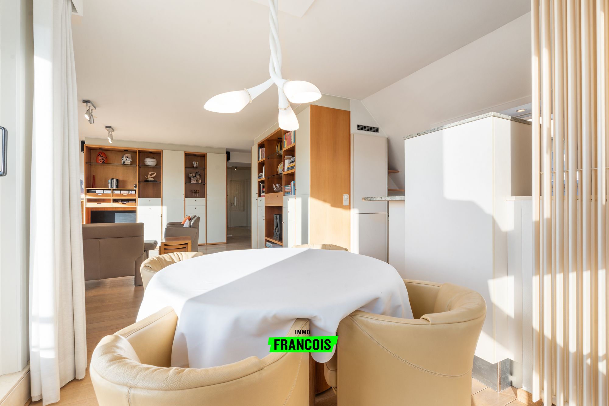 Uniek zonnig appartement met prachtige terrassen nabij de zeedijk in Duinbergen - foto 5