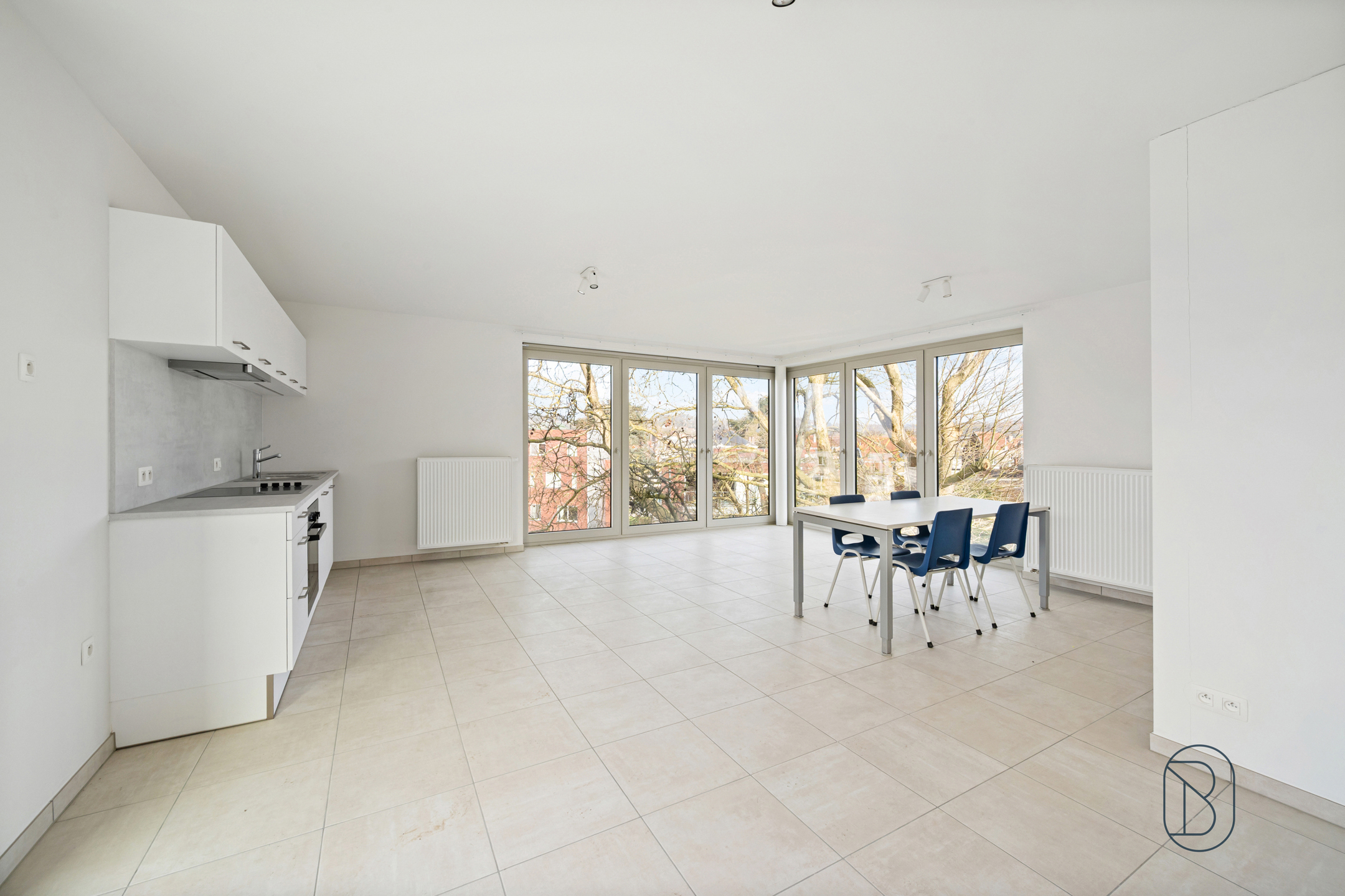 Topgelegen in het centrum: kwalitatief appartement met zicht - foto 3