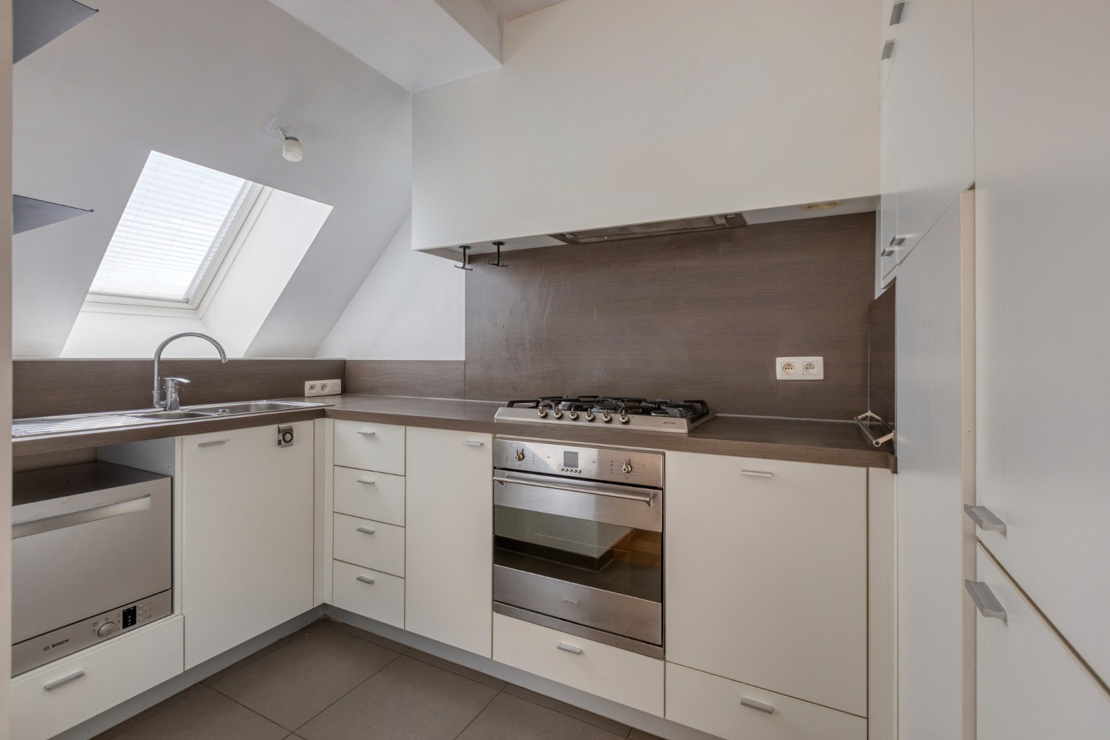 Energiezuinig dakappartement met 1 slpk. in het hart van Tessenderlo - foto 4