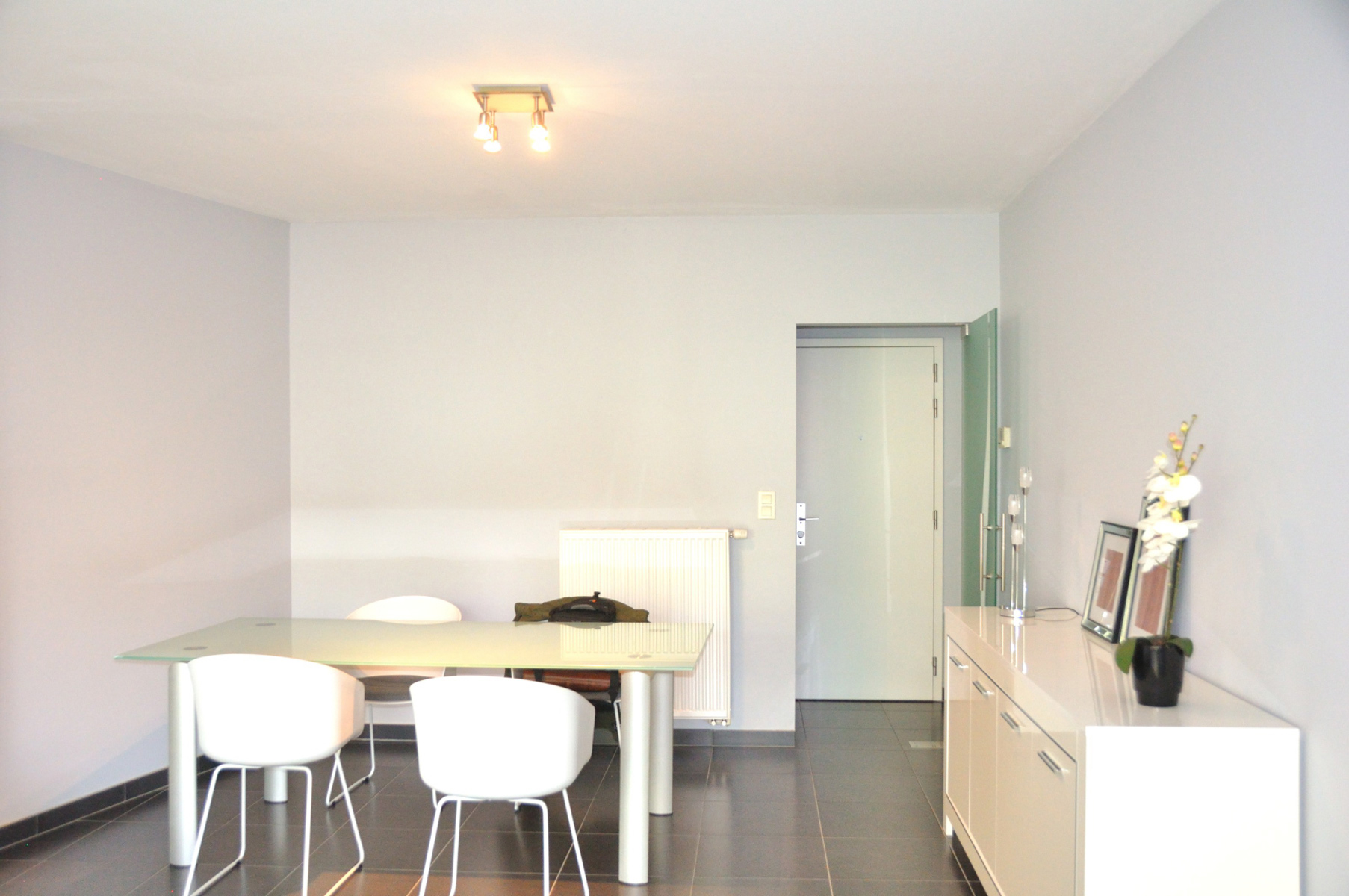 Instapklaar appartement met groot terras, kelder &amp; garage... - foto 4
