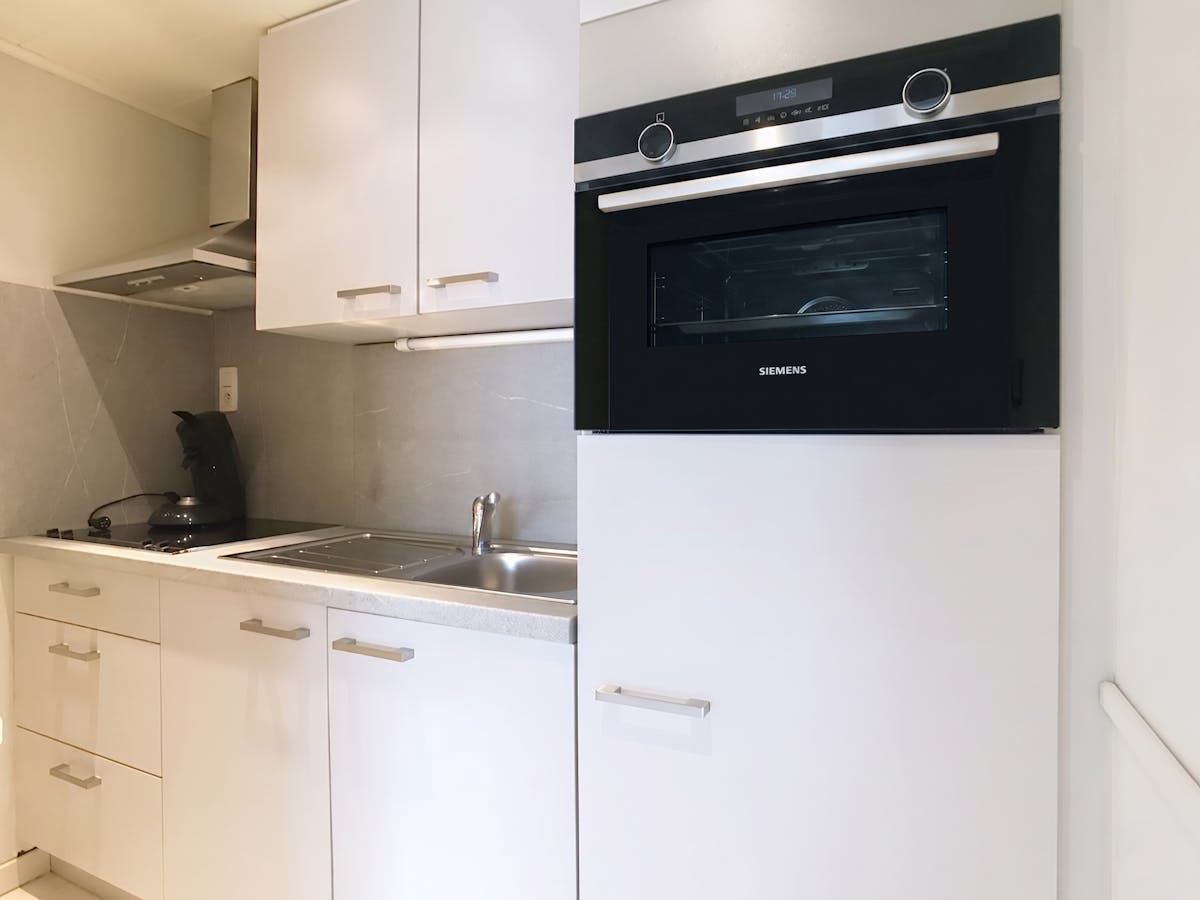 Centraal gelegen studio te huur aan het Mouchotteplein! - foto 5