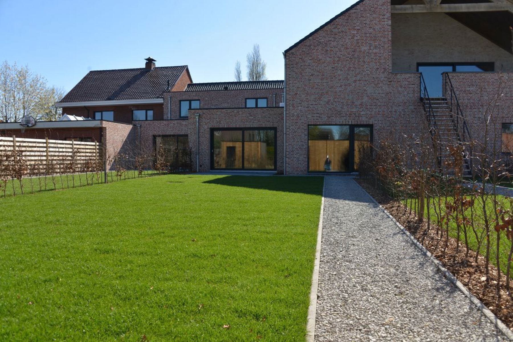 Comfort en luxe in een energiezuinige woning met tuin en 3 slaapkamers. - foto 2