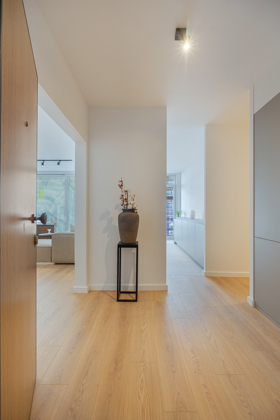 Stijlvol, instapklaar appartement met drie slaapkamers en groot terras! - foto 4