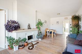 Dit gezellige appartement bevindt zich op de derde verdieping van een kleinschalig gebouw met slechts vier appartementen (zonder lift). Het dak...