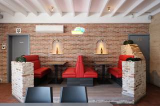 Commercieel top gelegen eigendom met uitzonderlijke zichtbaarheid.Zoekt u een nieuwe ontwikkeling of wilt u een bestaande site nieuw leven inblazen?...