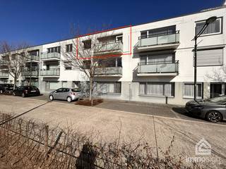 PLUSPUNTEN: + bewoonbare oppervlakte: 82 m²+ 2 slaapkamers+ instapklaar+ inclusief garagebox+ lichtrijke woonruimte+ interessante investering+...