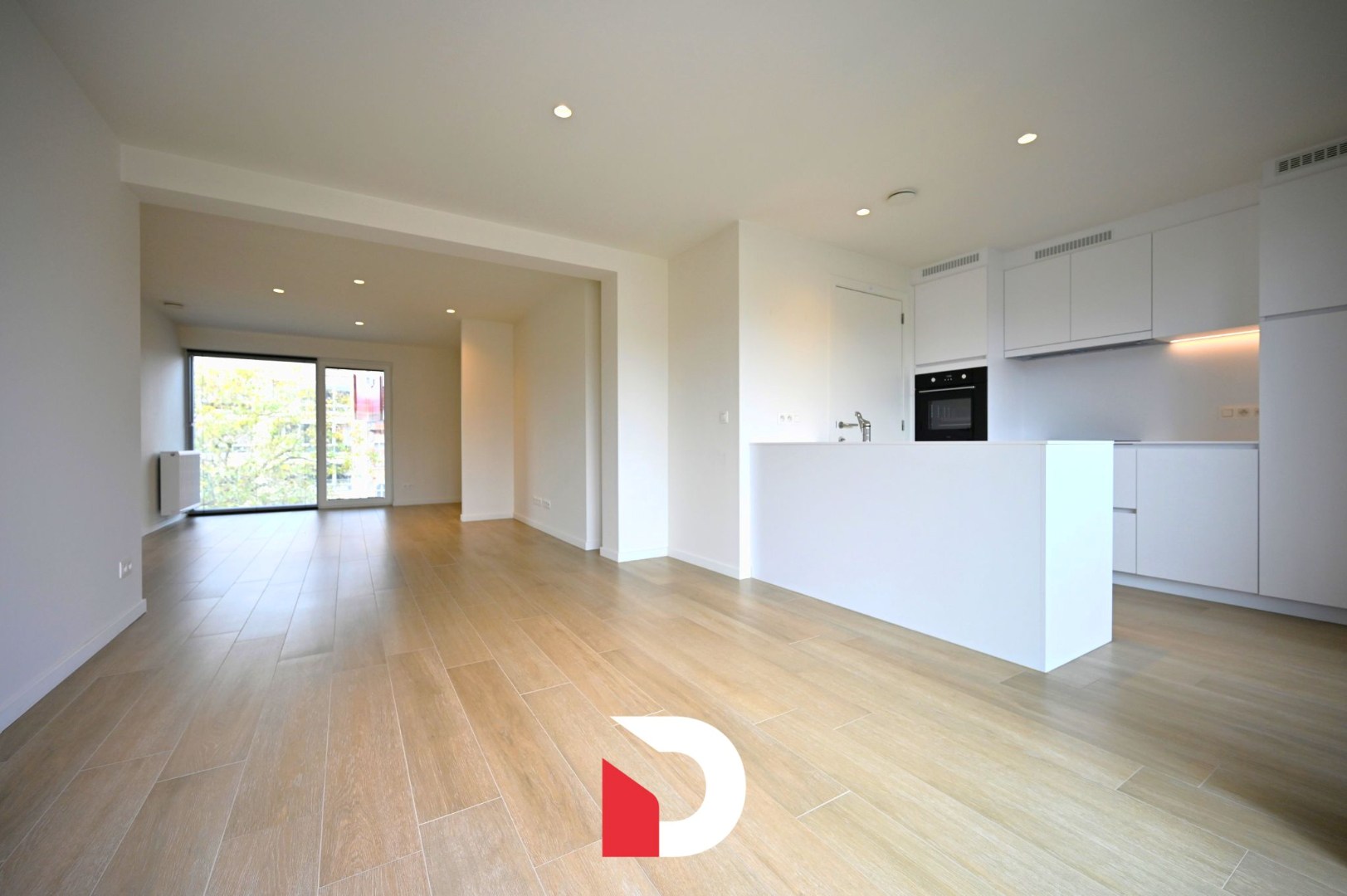 Instapklaar appartement met 2 slk label A en ruim terras centrum Brugge - foto 1