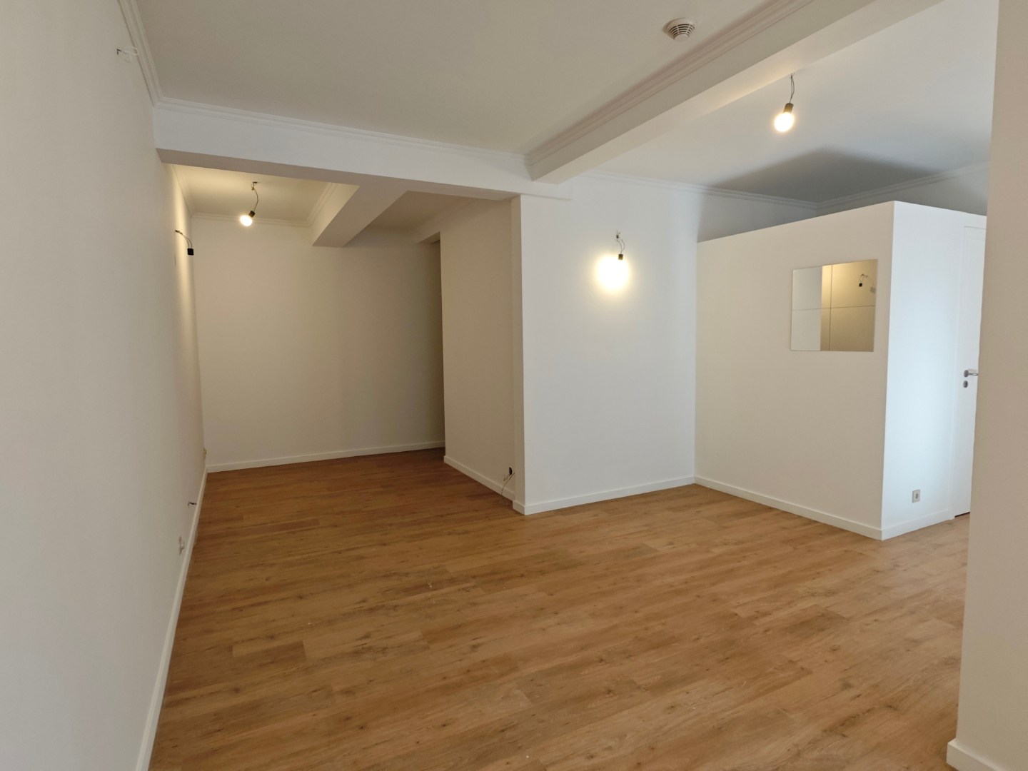 Gerenoveerde kantoorruimte in het hartje van Oostduinkerke-Bad - foto 4