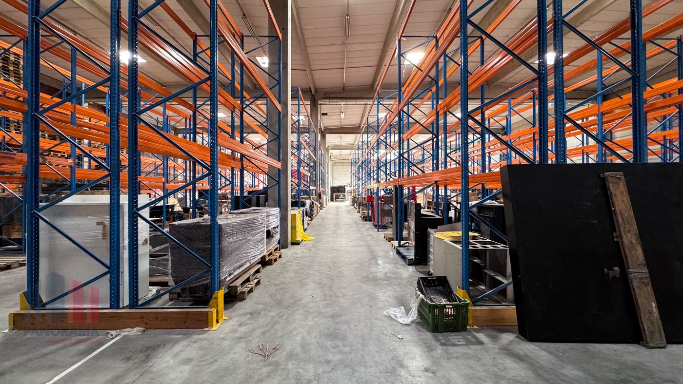 2.500 m² magazijn in Mechelen-Noord nabij E19 en R6 - foto 2