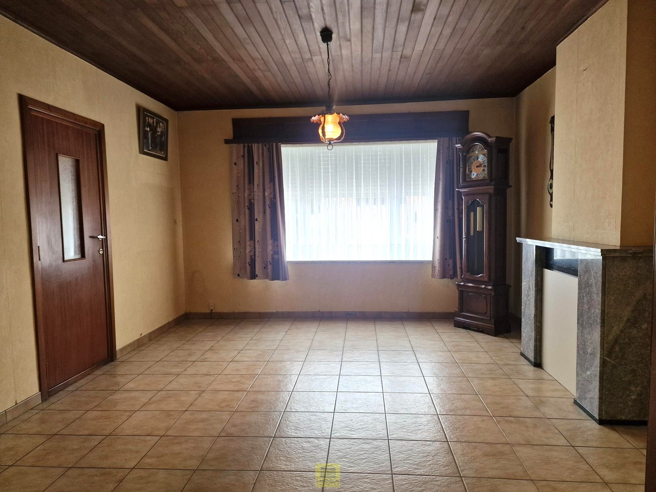 Gezinswoning met 4 slaapkamers, garage en ruime zolder (= extra kamers), rustig gelegen - foto 5