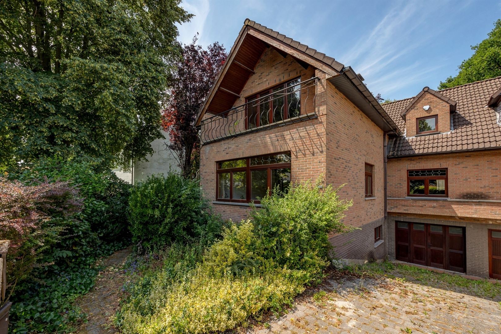 Karaktervolle half open villa met grote tuin 1.189m² in een rustige straat. - foto 3