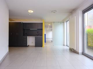 Kantoorruimte van ca. 117m² te koop in het centrum van Tielt. Indeling van het pand:- inkom met receptie- aparte bureauruimtes- sanitair-...