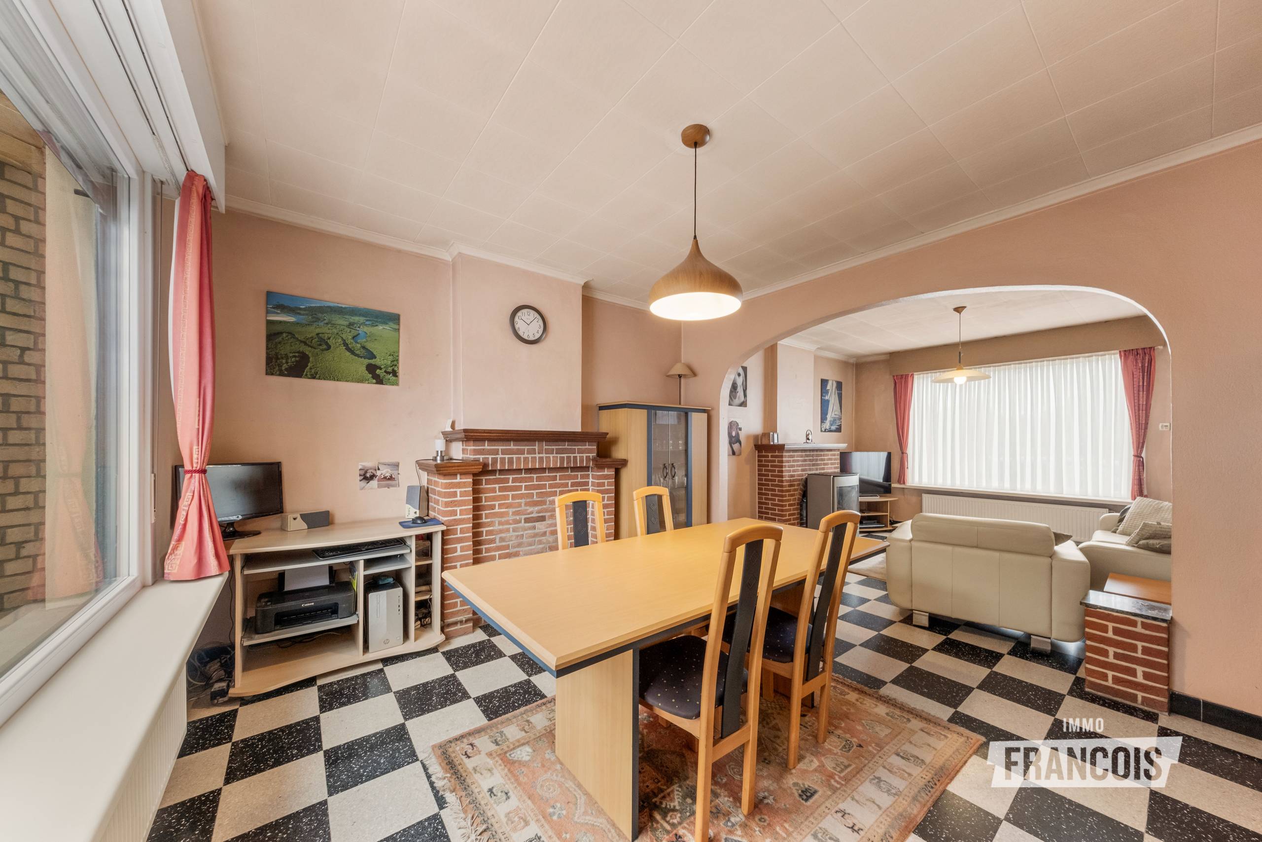 Gezinswoning met 3 slaapkamers en tuin vlakbij het station te koop te Oostkamp - foto 4
