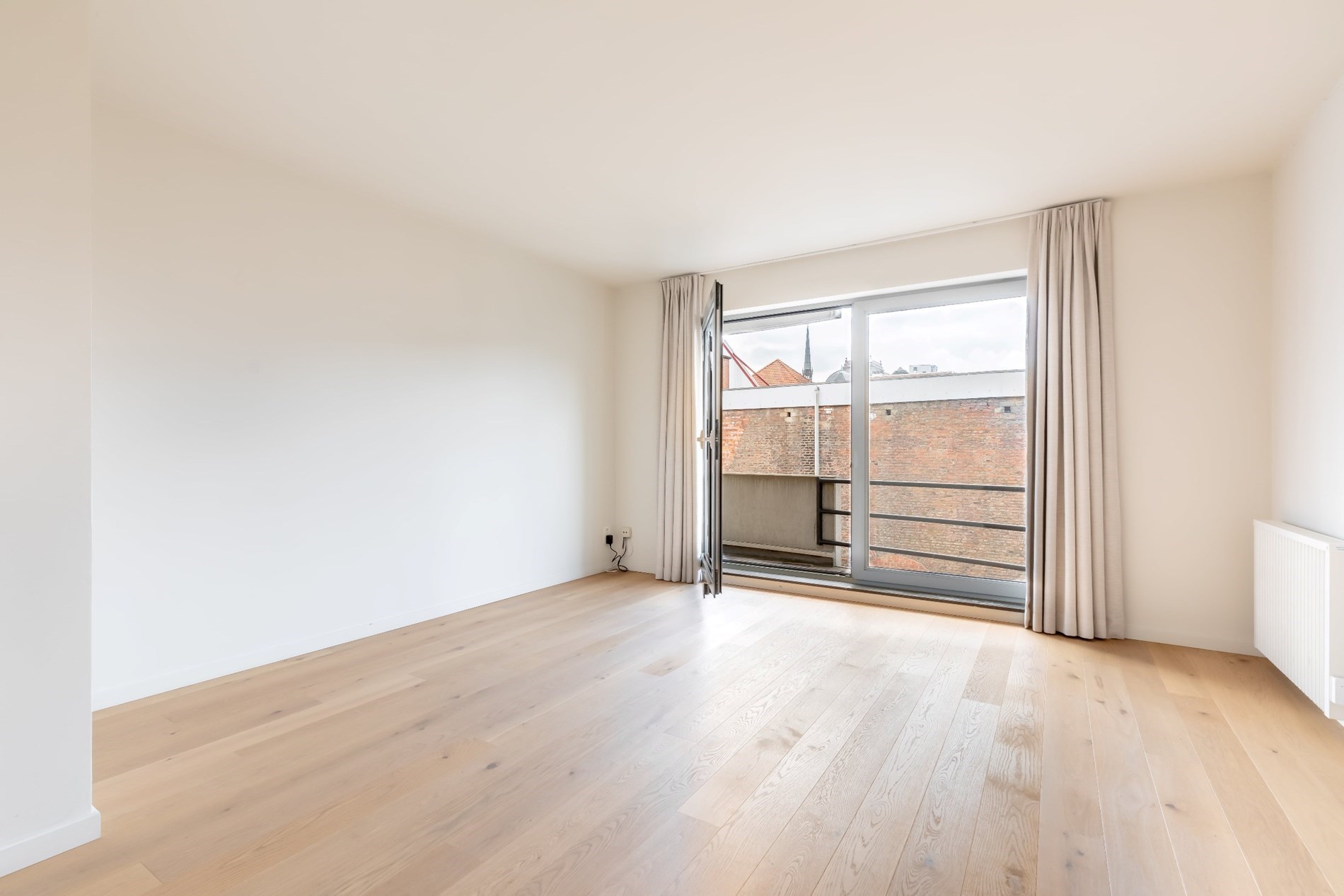 Instapklaar 1-slaapkamerappartement met terras - foto 1