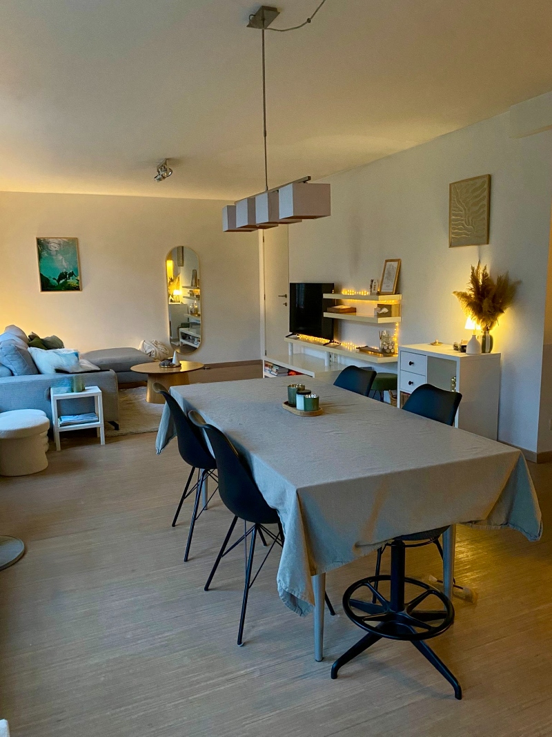 Appartement met 2 slaapkamers, terras en autostaanplaats - foto 4