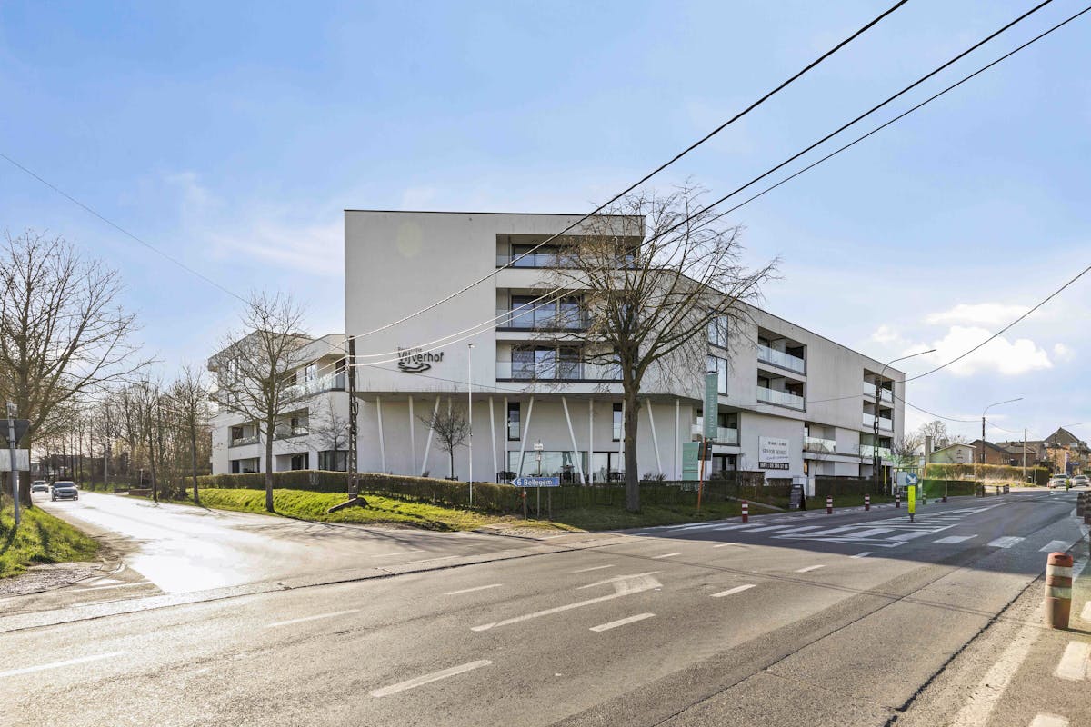 Verzorgde assistentiewoning met terras te Zwevegem - foto 1