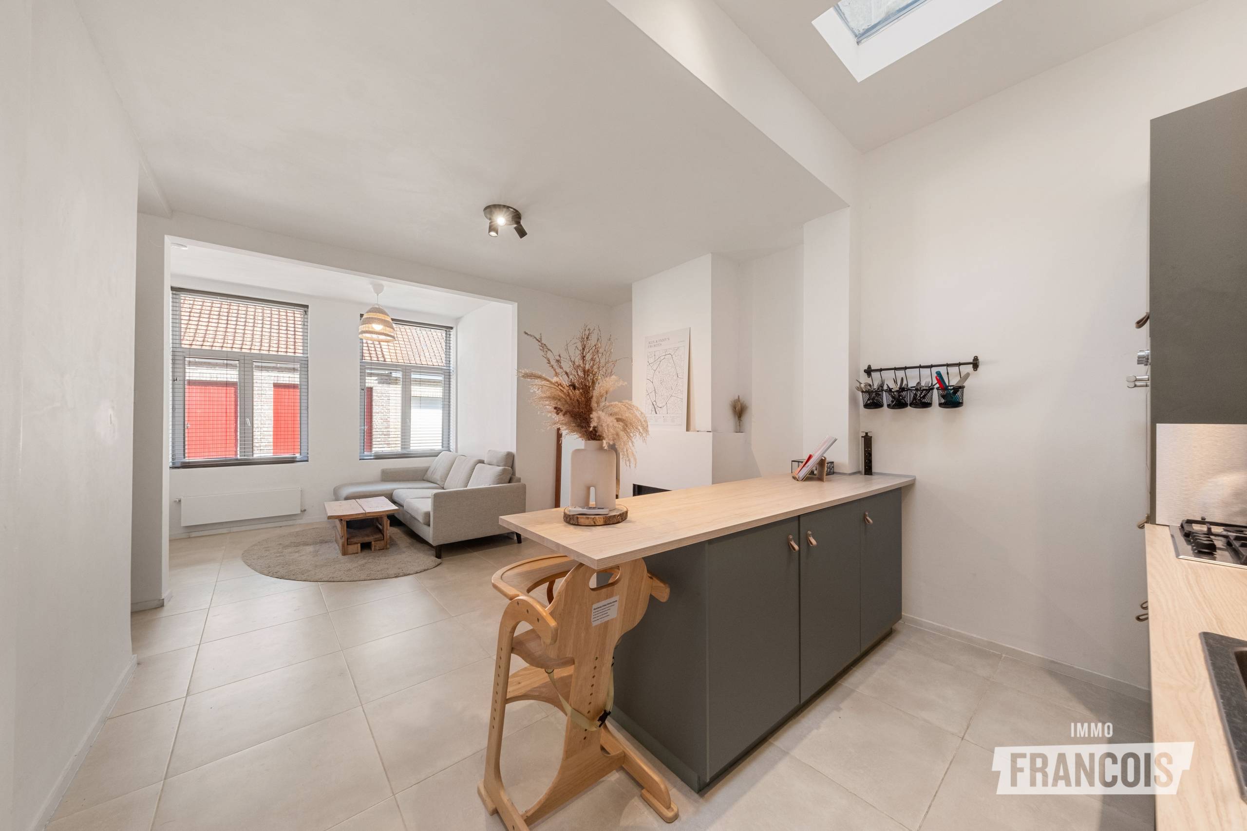 Instapklare en gerenoveerde stadswoning met 3 slaapkamers te Brugge - foto 5