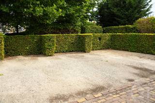 In Westerlo bieden we een buitenstaanplaats te huur aan, ideaal voor het veilig parkeren van een auto of kleine bestelwagen. De staanplaats...