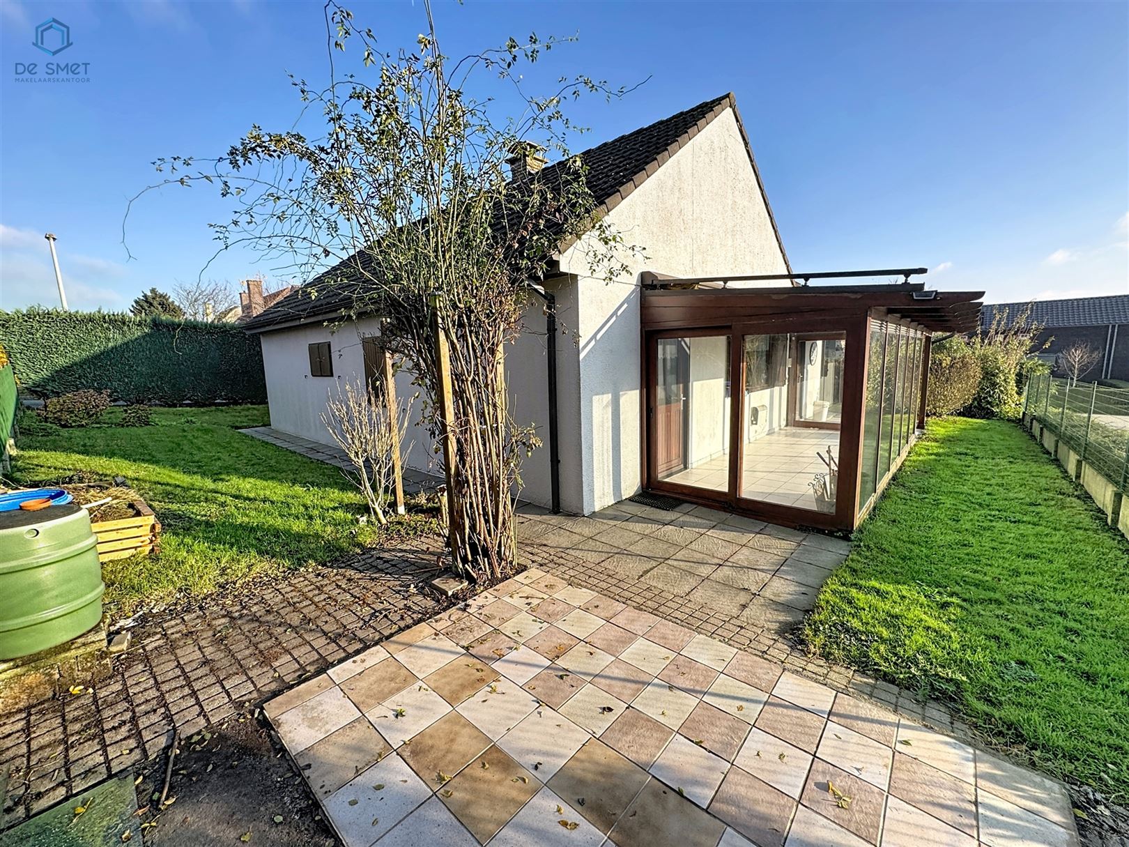 Charmante Te Renoveren Bungalow met 3 Slaapkamers, Garage en Tuin Rustig Gelegen op Wandelafstand van het Centrum van Geraardsbergen - foto 2