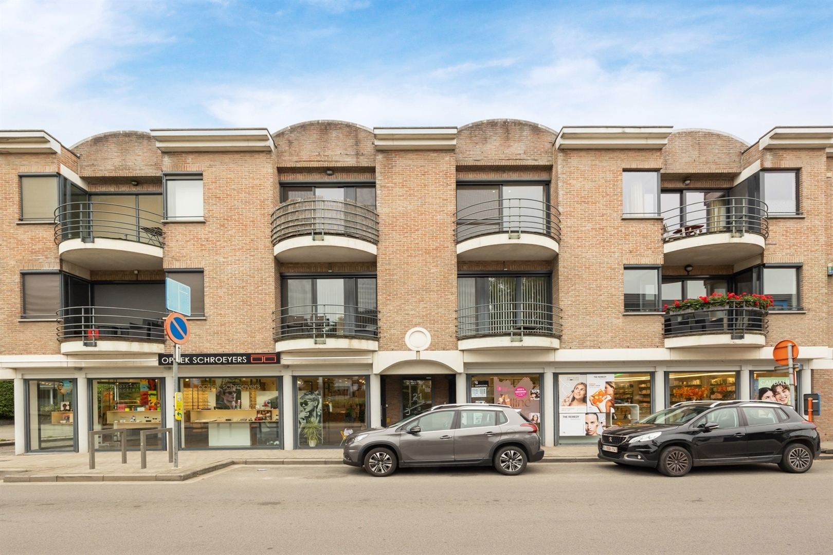 Laarstraat ∣ Mooi appartement met 2 slaapkamers en garagebox - foto 2