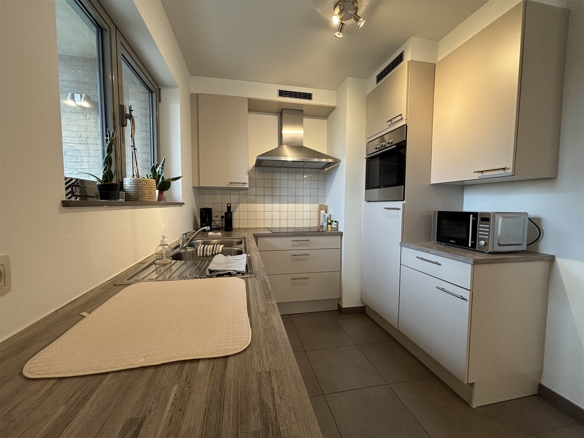 Appartement met 2 ruime kamers en terras - foto 4