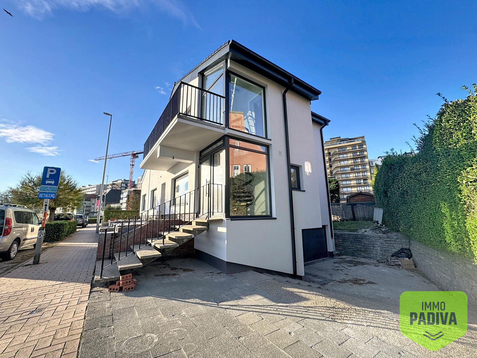 Lichtrijk tweeslaapkamerappartement op wandelafstand van de zeedijk van Middelkerke - foto 1