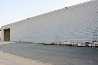 Dit pand heeft een oppervlakte van +-744 m² (BVO) + 154m² overdekte opslag op een grondoppervlakte van 1798 m²!! Het pand wordt op dit moment...