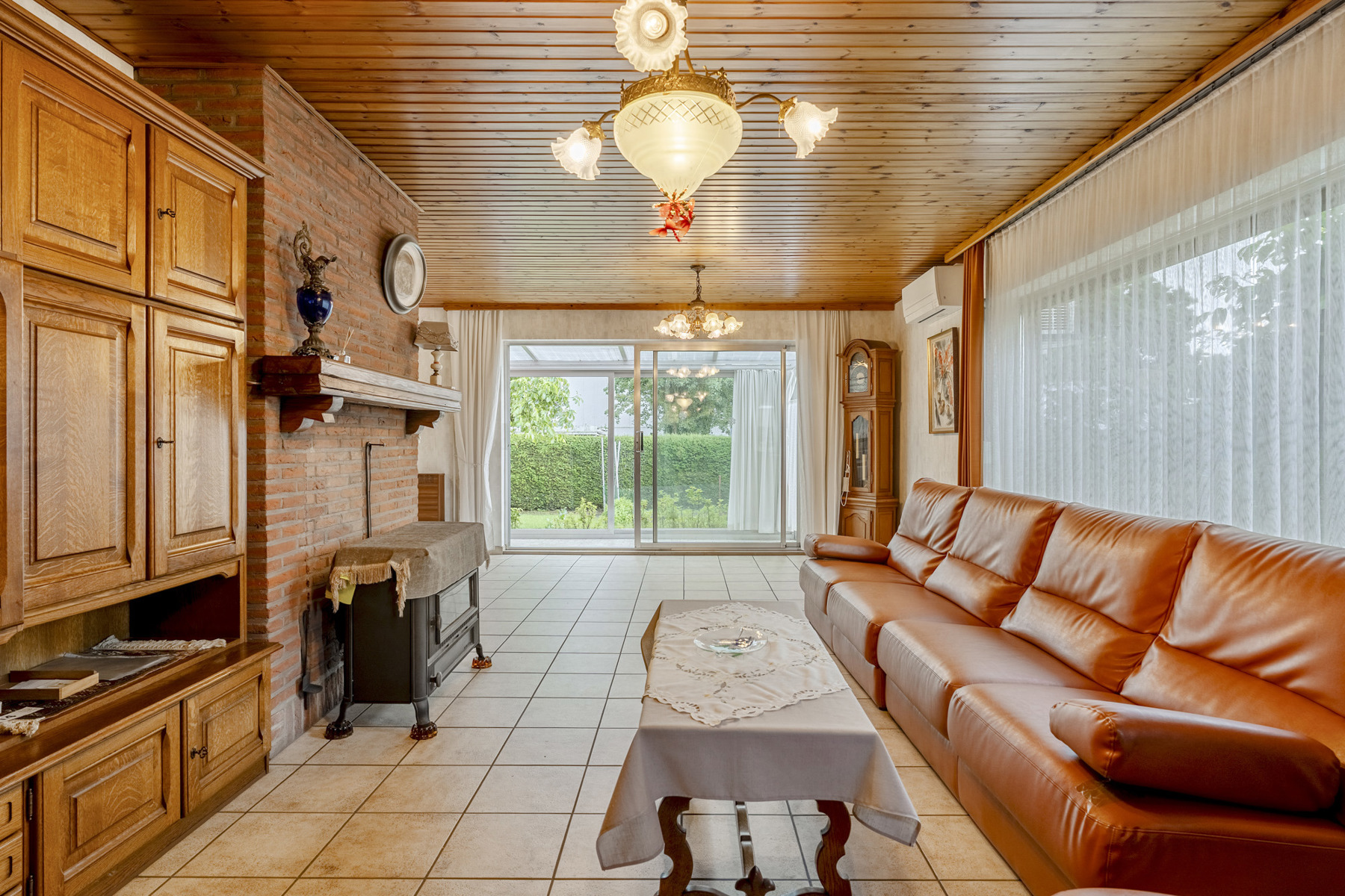 Mooi gelegen te renoveren gezinswoning - foto 4