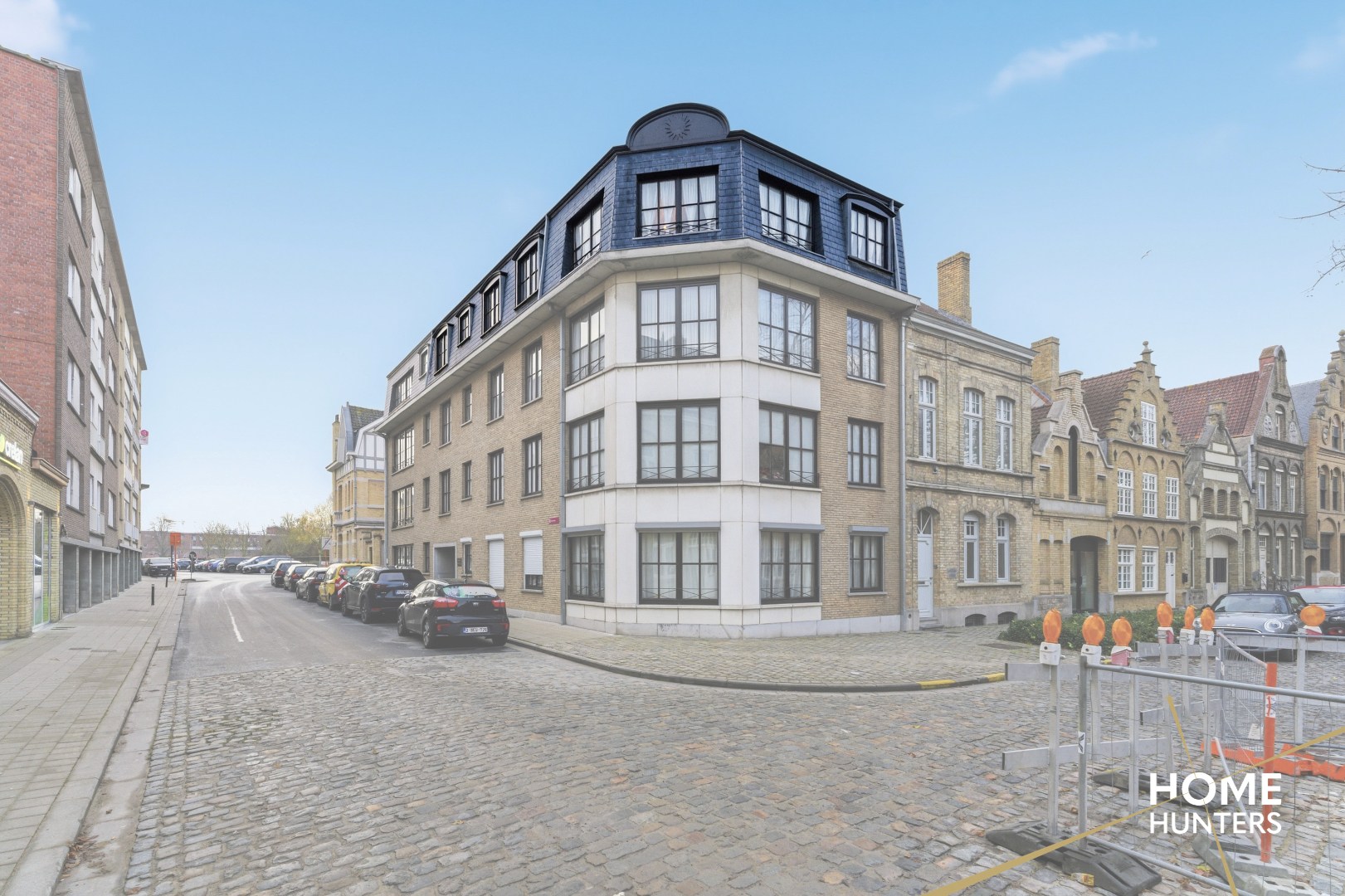 Ruim en lichtrijk te renoveren appartement met 3 slaapkamers op uitstekende locatie te IEper - foto 2