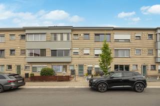 Instapklaar appartement inclusief garage in het centrum van Hoevenen!Bent u op zoek naar appartement waar u meteen kan instappen?Dan is dit...