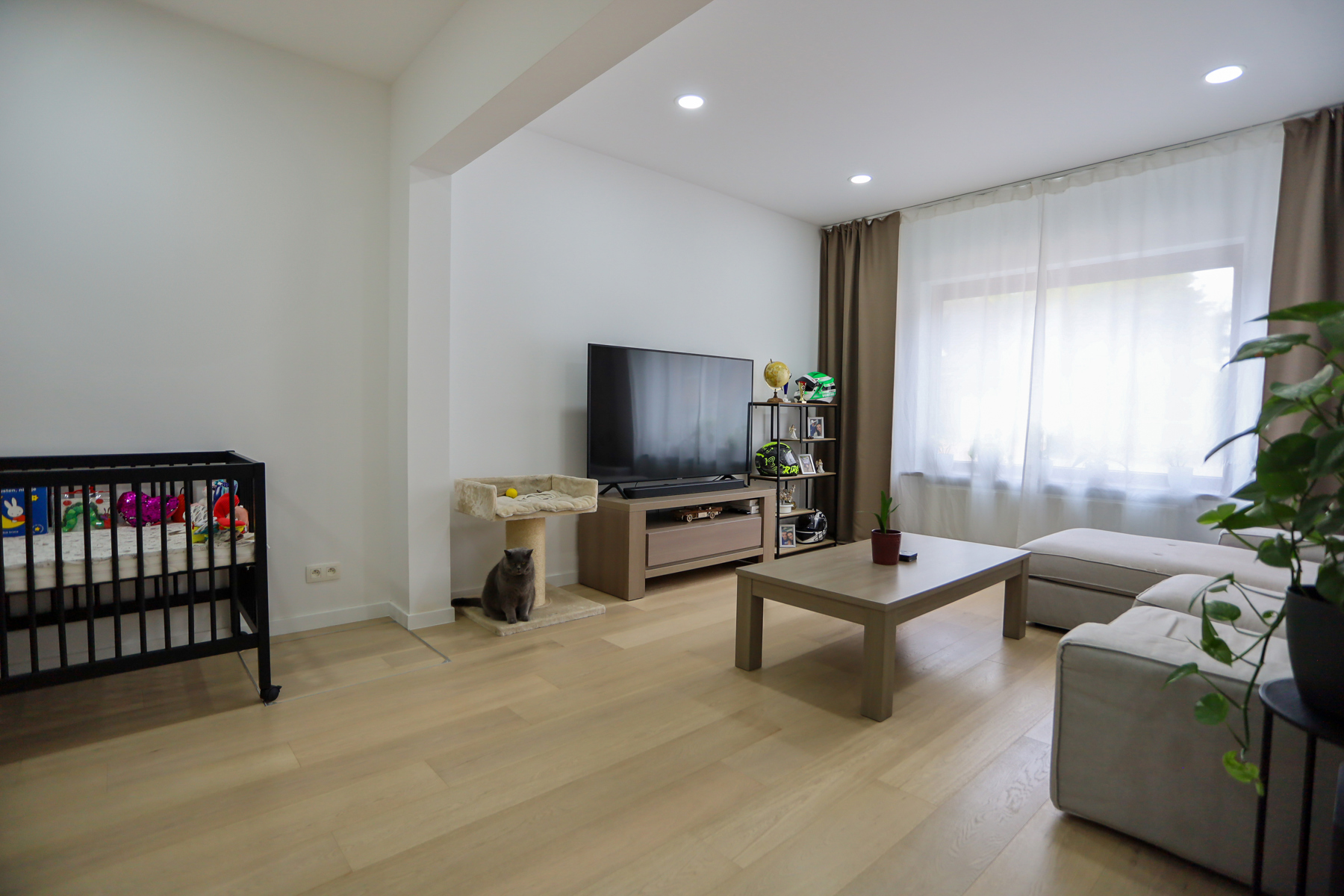 Gerenoveerde woning met 4 slpks en tuin - foto 2