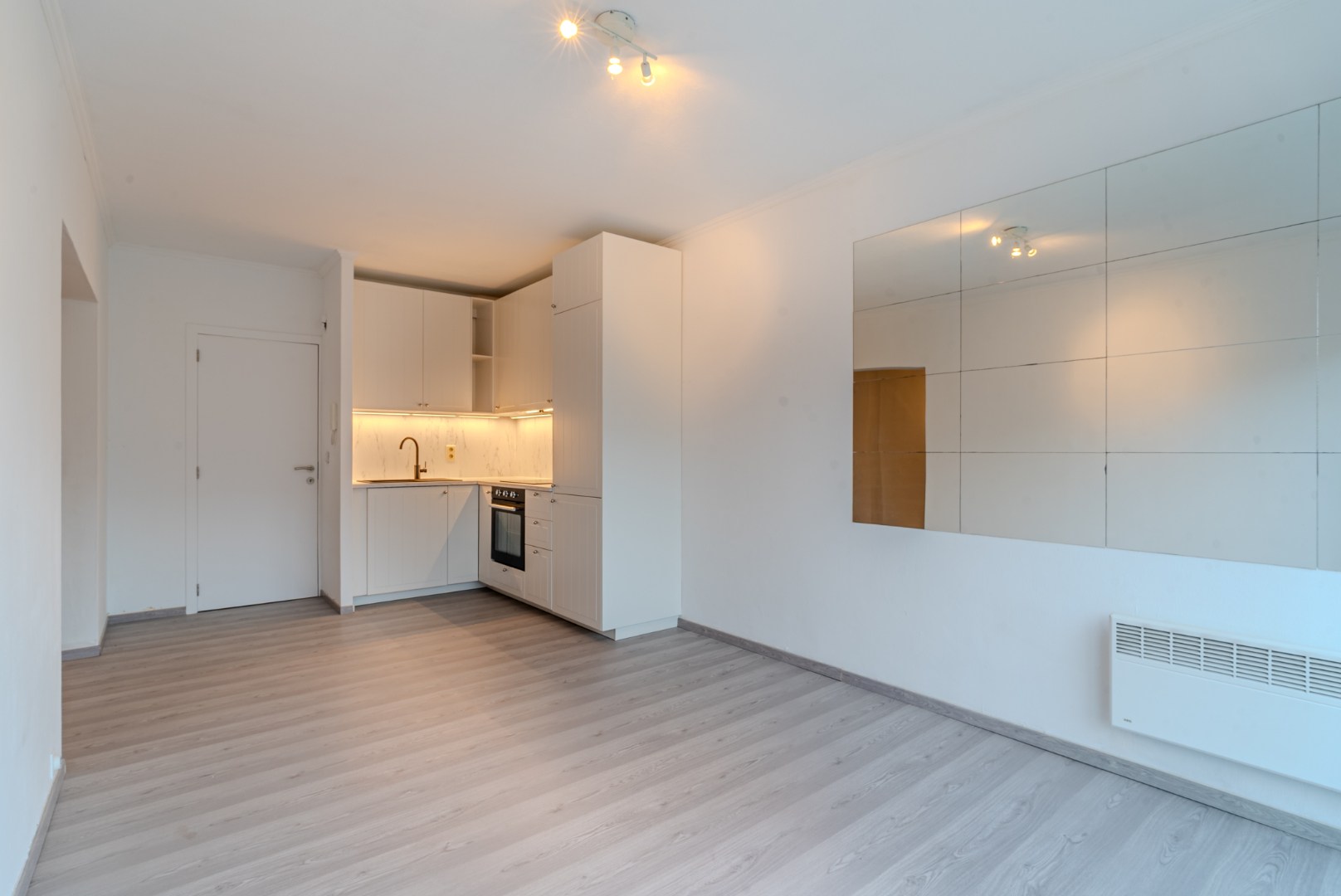 Instapklare en lichtrijke studio in Westende-Bad - foto 2