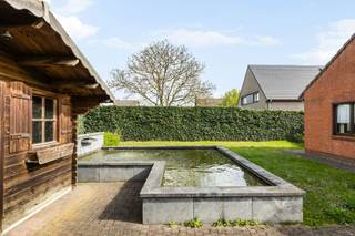 TE KOOP IN OOSTKAMPWelkom in de Joosstraat 8!De troeven van dit pand zijn:- Asbestveilig- Niet al te grote woning met alles op het gelijkvloers dus...