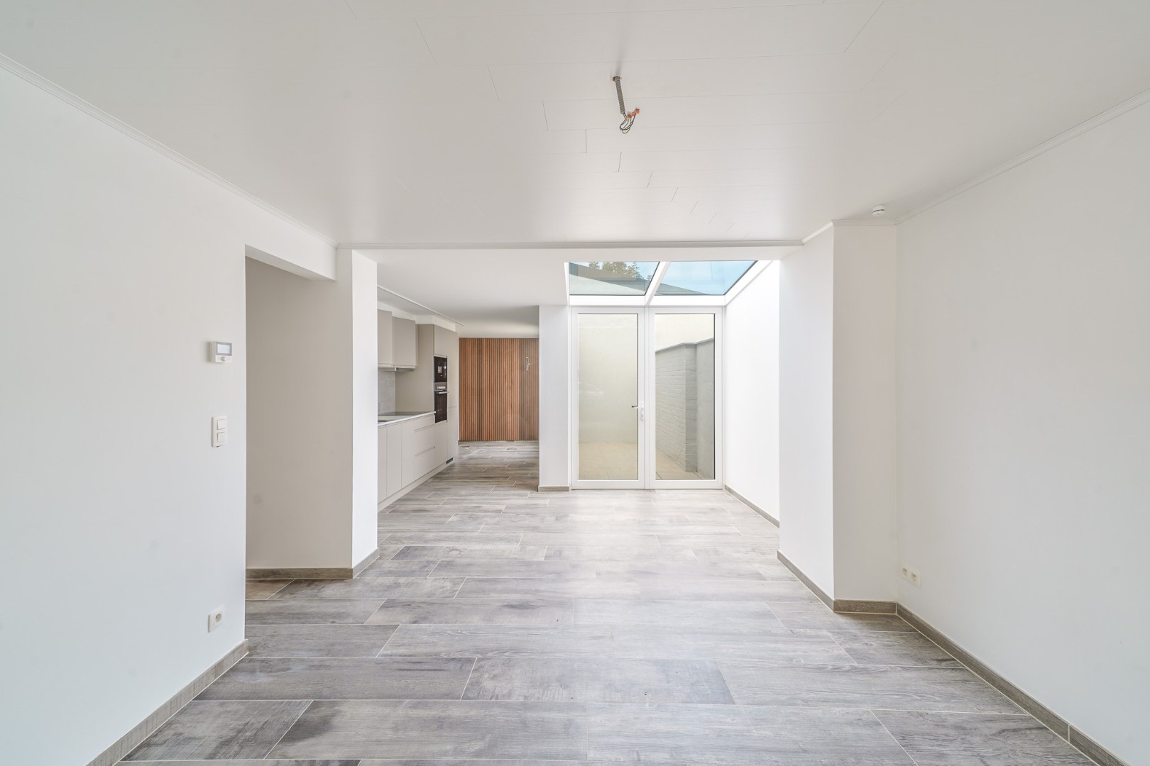 Volledig gerenoveerde rijwoning met 3 slaapkamers in Stene - foto 2