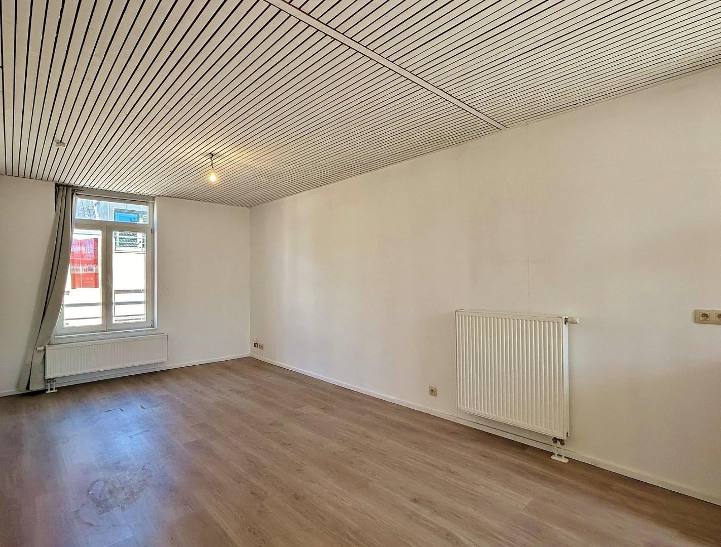 Duplex-appartement met terras in het centrum van Ieper - foto 3