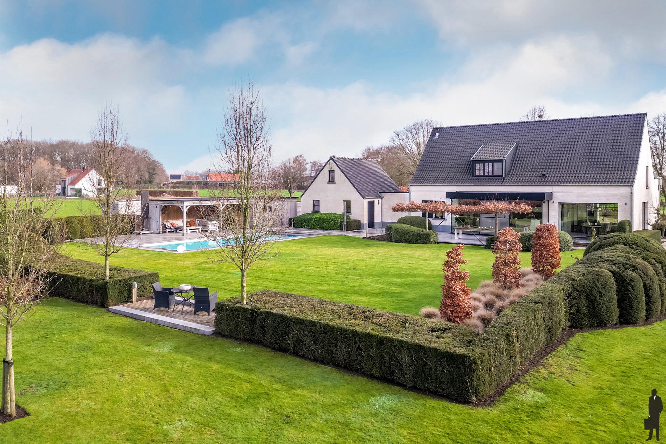 Instapklare villa temidden van uitgestrekte weilanden en landerijen!  - foto 3