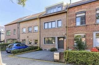KIJKDAGEN zaterdag 31 januari en zondag 1 februari.Deze instapklare woning biedt een aangename combinatie van ruimte, licht en functionaliteit,...