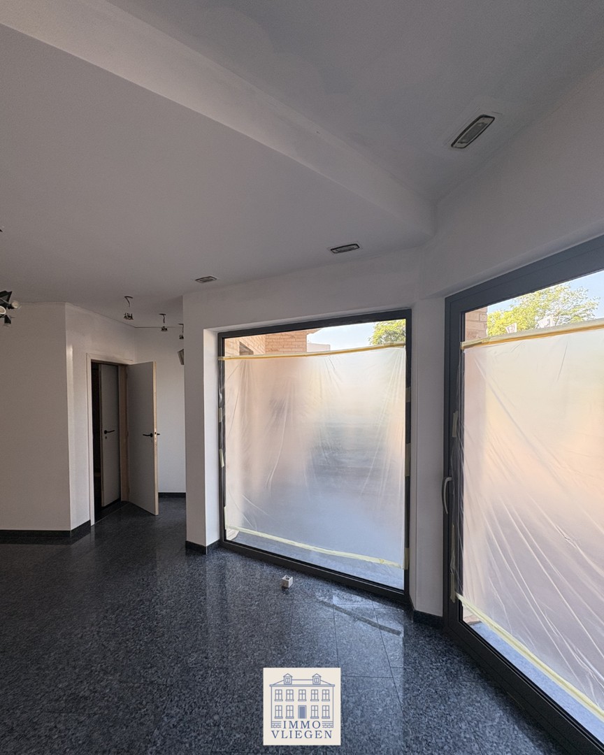 Commercial à louer à Maasmechelen - photo 4
