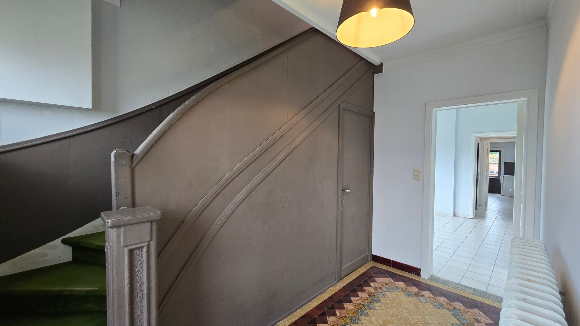 Karaktervolle Vrijstaande Woning met Veranda, Ruime Tuin en Vrijstaande Garage in Veltem-Beisem - foto 5