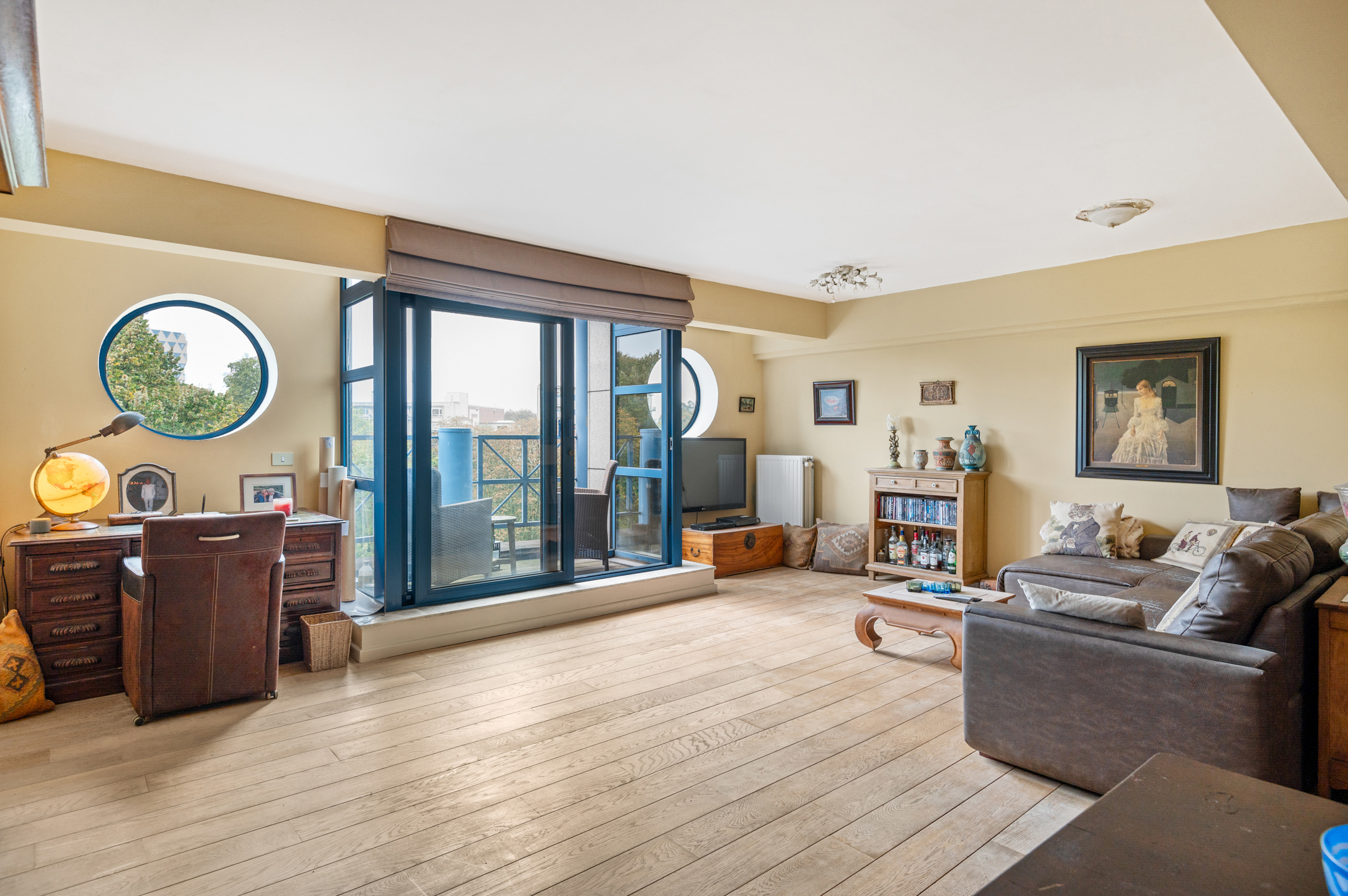 Tweeslaapkamer appartement op 7de verdieping met parkzichten - foto 3