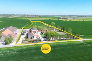 Deze karaktervolle hoeve bevindt zich op een uitzonderlijk rustige en landelijke ligging tussen het centrum van De Haan en Nieuwmunster. Het...