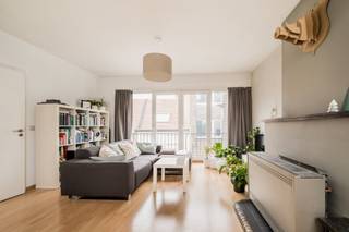 Dit aangename twee slaapkamer appartement bevindt zich op de tweede verdieping van een kleinschalig residentie, gesitueerd in de Veluwestraat in...