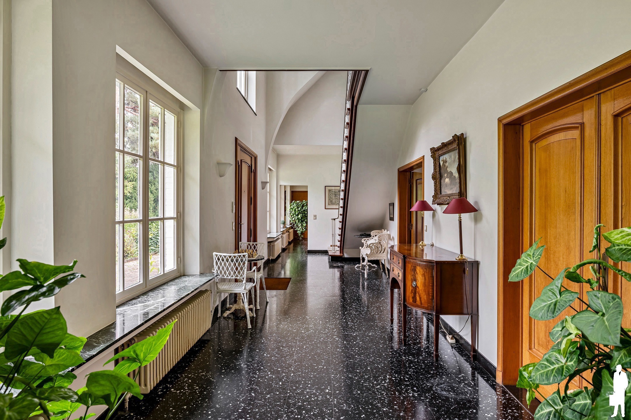 In Vriesdonk, statige villa met parktuin en prachtige gemeenschappelijke vijver waardoor men een weids uitzicht heeft. - foto 5