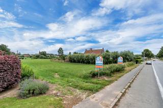 Voor een bezoek of meer info, bel 054 69 39 37 - Op een prachtige landelijke locatie in Gooik (Kester) bevindt zich dit unieke perceel...
